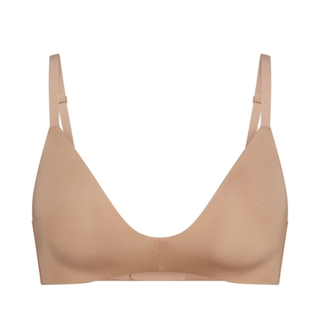SKIMS Nude Seamless Bra